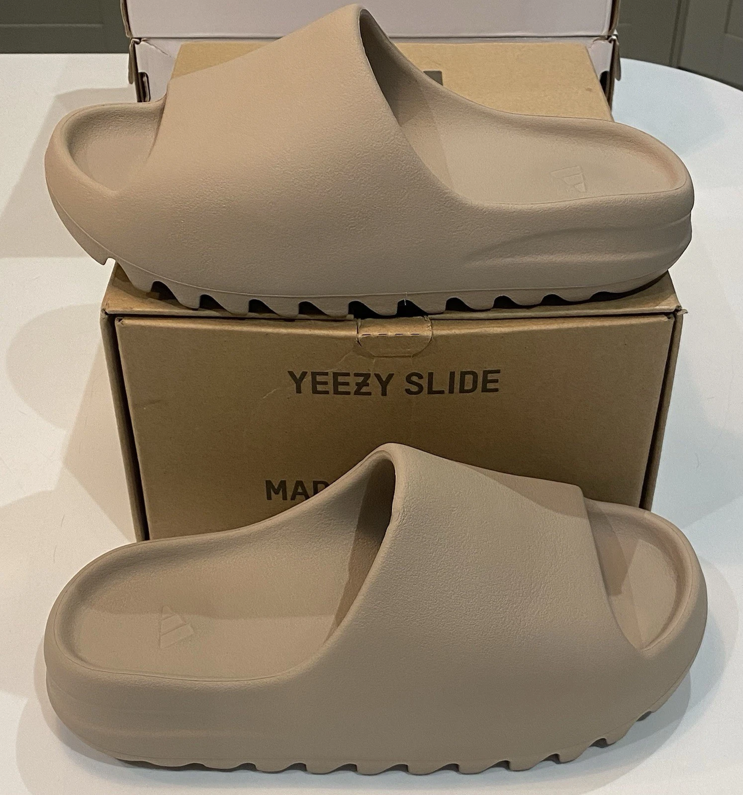 Yeezy Slide ‘Pure’ (2021) Size UK 8 / GW1934 USED ONCE