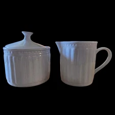 Oneida Majesticware Athena Solid White Ribbed Sugar and Bowl Creamer NO Chips