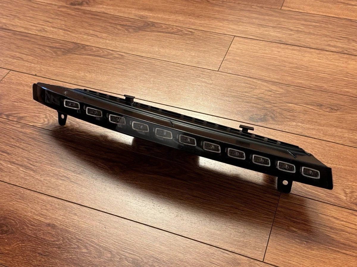 Intermitente Delantero Izquierdo Para Audi Q7 2010-2015 – Número Original 4L0953041E, Color Negro, Fácil Instalación