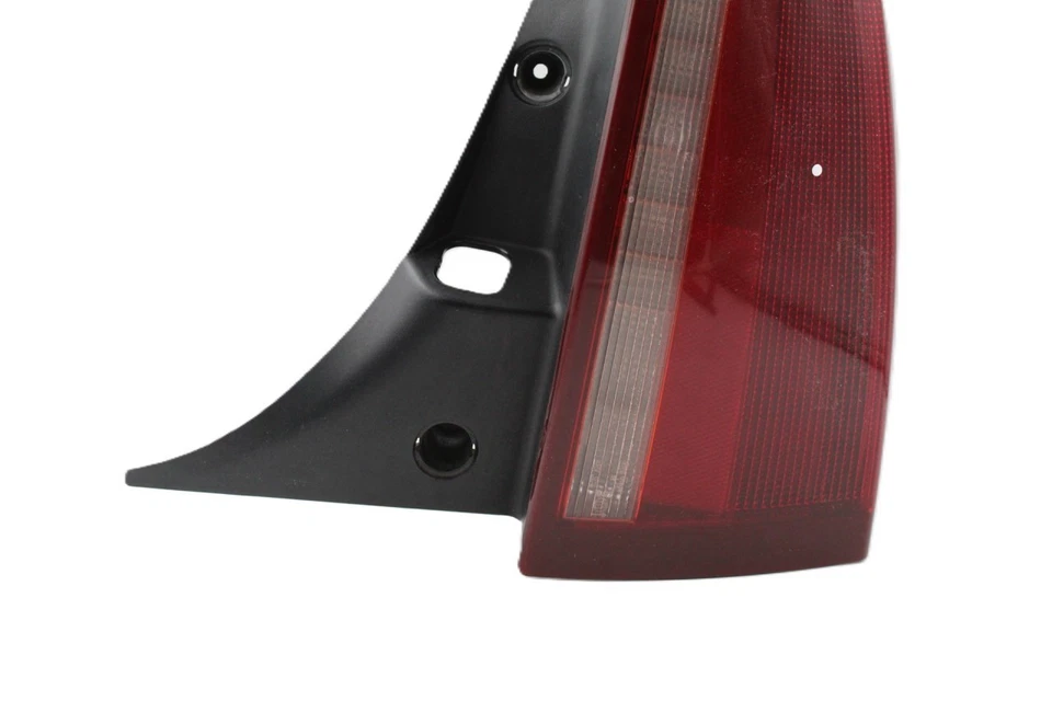 Right Passenger Tail Light 2004-2009 CADILLAC XLR OEM #39503 - Image 3 of 4