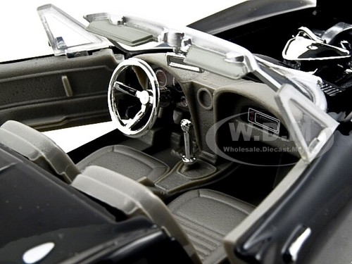 1967 Chevrolet Corvette Cabrio schwarz 1/24 Diecast Modellauto Motormax 73224 - Bild 4 von 6