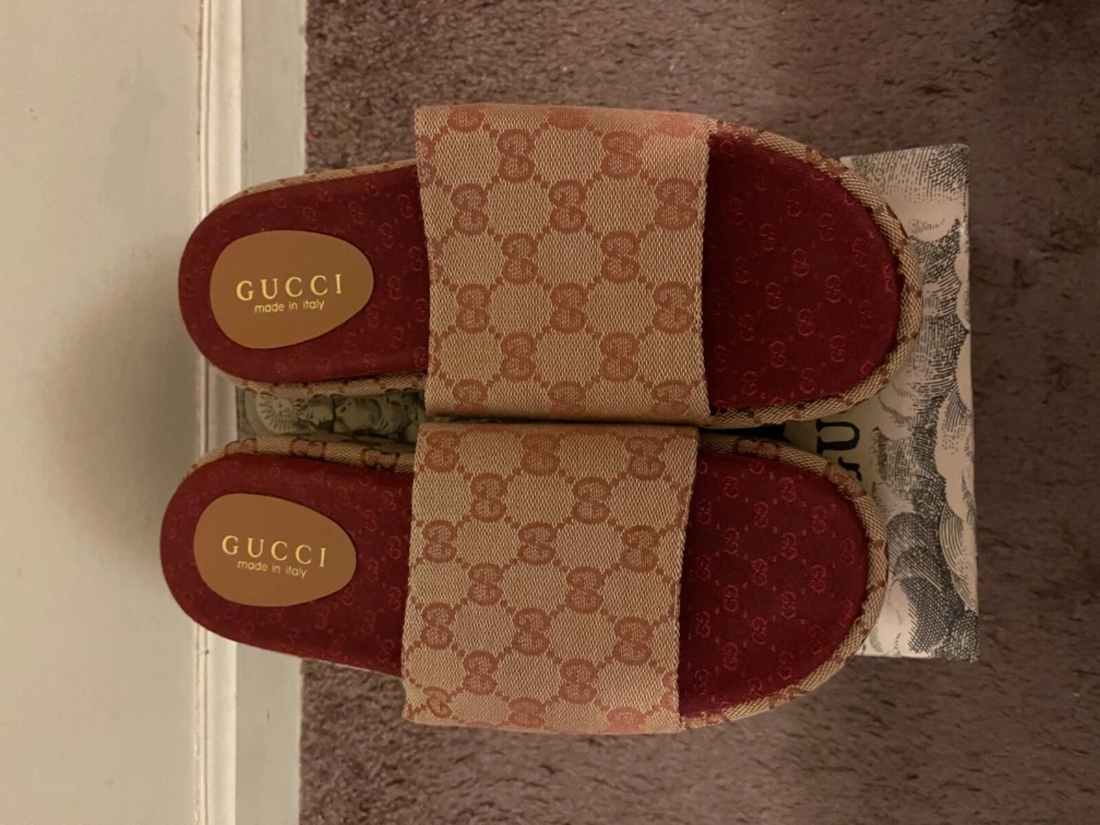 Sandales coulissantes pour femmes GUCCI Angelina GG Supreme Platform 