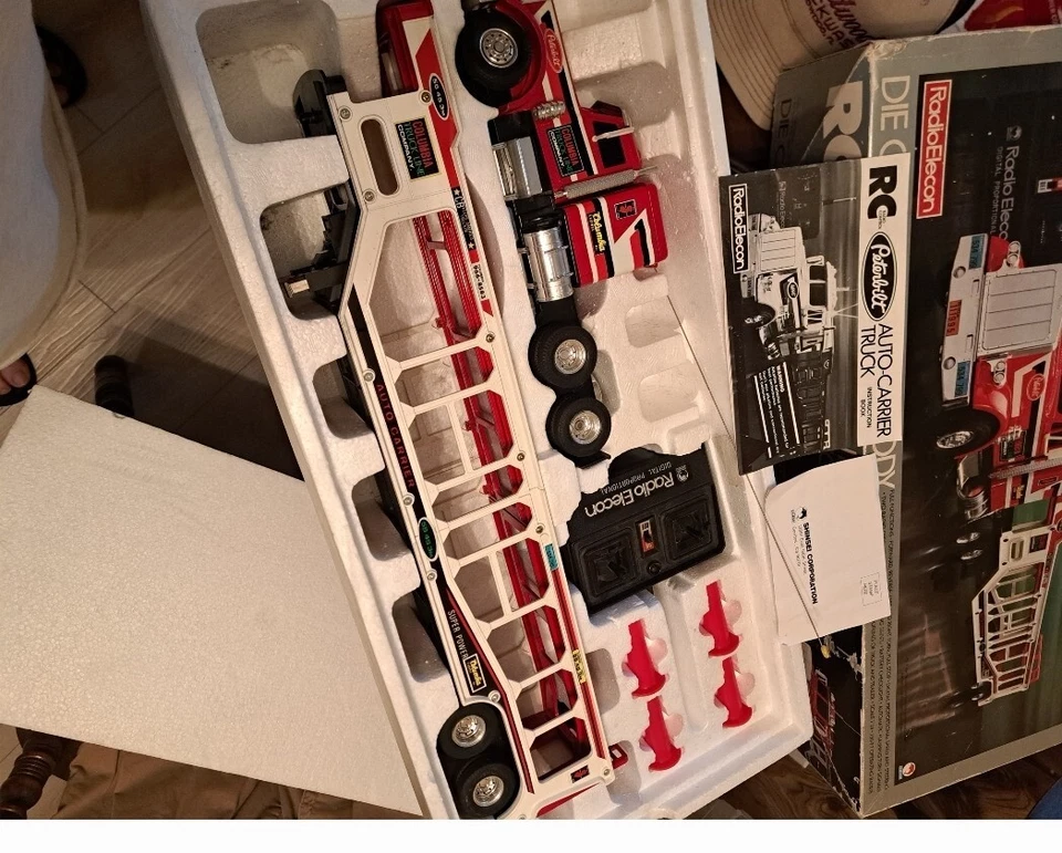 Shinsei Radio Elecon RC Aluminium Peterbilt Auto Carrier Semi w/ cars PARTS ONLY - Image 4 of 4