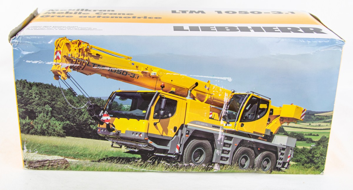 WSI Liebherr Mobile Extending Crane 1:50 Scale Diecast Model Truck
