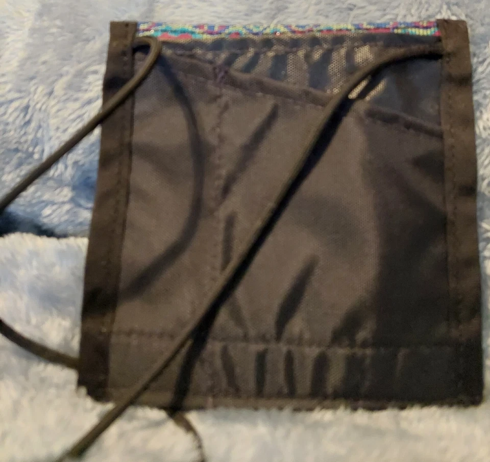 Cordón de identificación negro Bison Designs hecho en EE. UU. 5,5" X 5,5" Foto 4 de 4