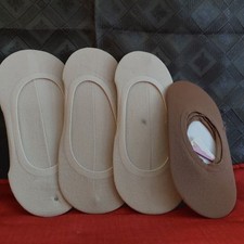 Vintage Pantyhose Protect Your Nylon Socks 4 Pair Size Medium BALLS1