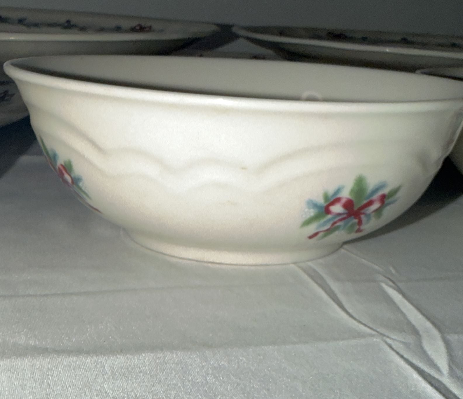 Ruby Ware Warehouse Pfaltzgraff Christmas Red Ribbon Dinnerware Set Plates Bowls 12 Piece ...