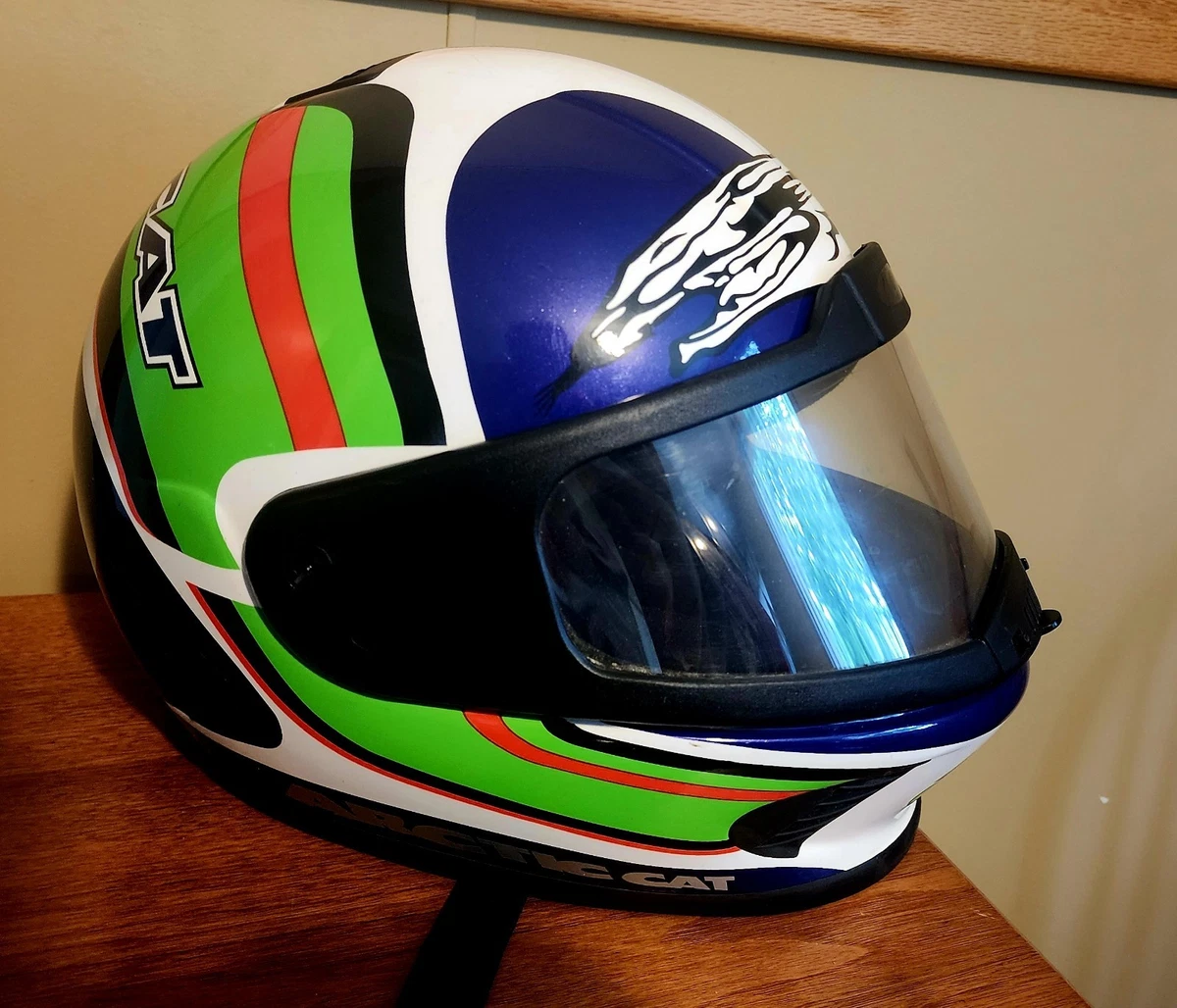 Arctic Cat Snowmobile Size L Motorcycle & Powersports Helmets for