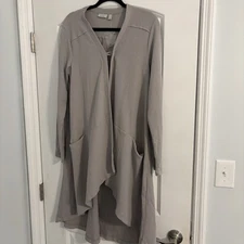 LOGO Lounge Woman's Gray Waffle Cardigan Pockets Size Small. Soft Comfortable