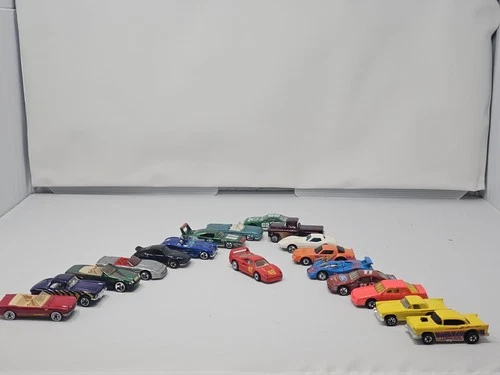 Hot Wheels Lot of Vintage Cars Trucks 80's 90's (18 total)