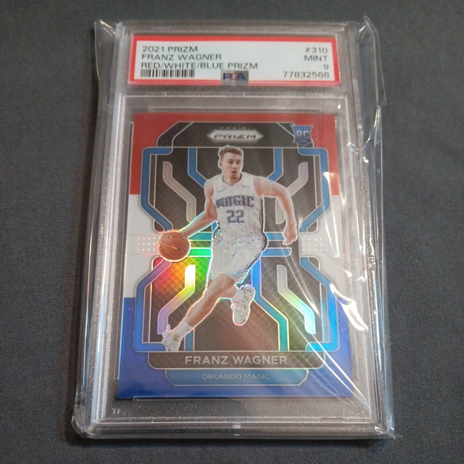 2021-22 Panini Prizm Franz Wagner Red White Blue Prizm RC #310 PSA 9 MINT MAGIC