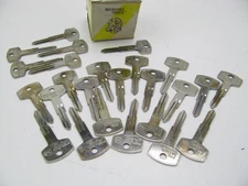 (25) Mechanics Choice 79806 Ignition & Door Key Blank For 1970-1980 Datsun