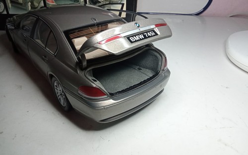 KYOSHO 1/18 RARE ! BMW 745i GOLD EN TRES BON ETAT EN BOITE ar B10 - Imagen 10 de 16