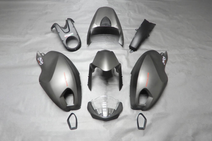 Kit carénage moto DUCATI MONSTER 696 M696 pare-brise housse selle 08-14