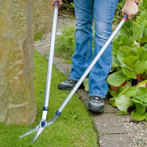 Spear and Jackson Razorsharp Steel Lawn Shears - Picture 3 of 3