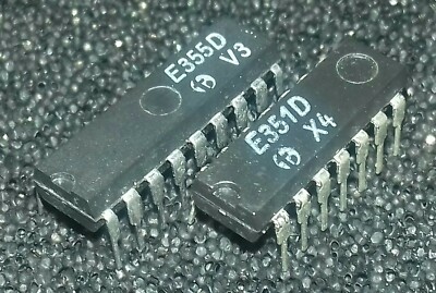 SET 1x E351D und 1x E355D Timer ICs GDR HFO 