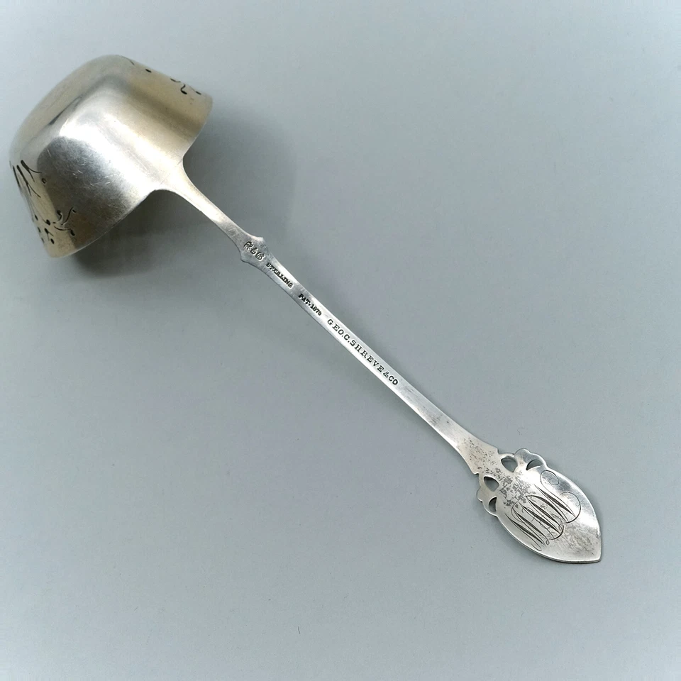 Estética peneira de açúcar Lily of the Valley by Gorham prata esterlina 6 1/4" - Imagem 2 de 4