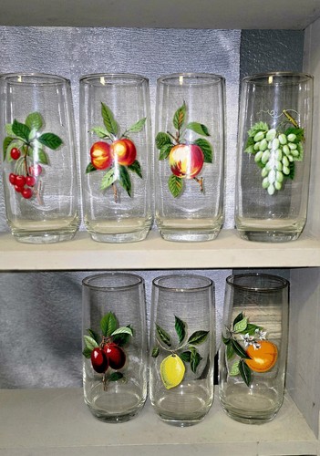Vnt 1960s Set Of 7 West Virginia Specialty , 5.5" Assorted Fruit Glasses