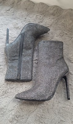 Steve Madden Wifey Boots in Rhinestones - Silber