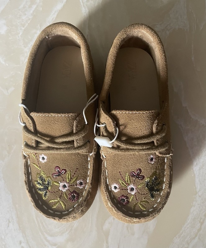 Zara Girls Leather Loafers, Brown Size 9 NWT
