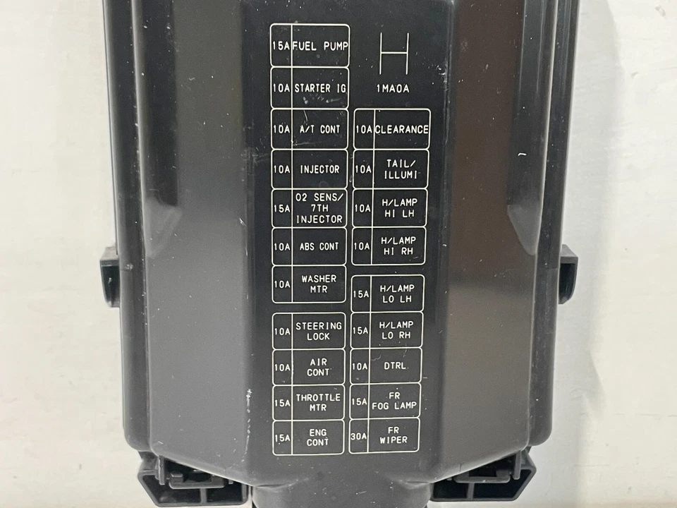2015-2019 INFINITI Q70 Q70L ENGINE ROOM FUSE RELAY JUNCTION BOX & COVER # 91097 - Image 2 of 4