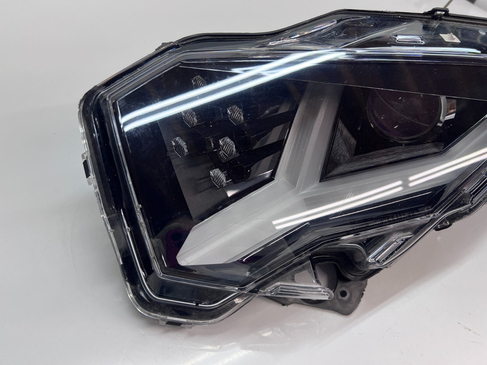 LAMBORGHINI AVENTADOR FRONT LEFT DRIVER HEADLIGHT OEM 471941003M
