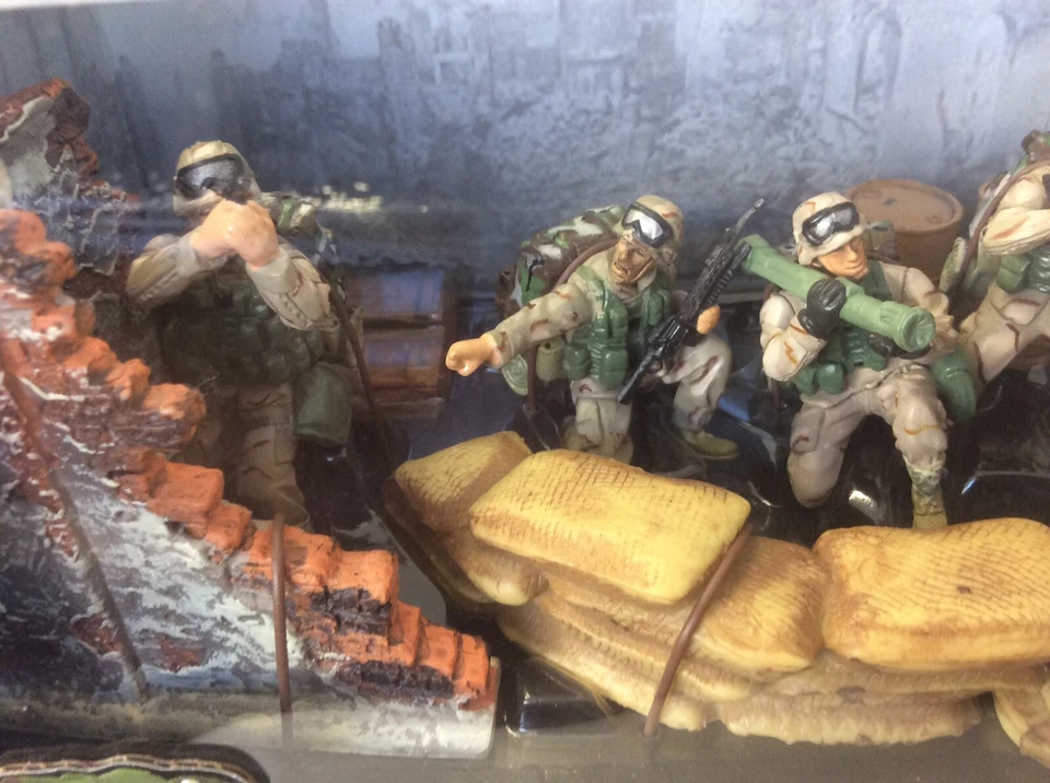 US Army Infantry Division  Iraq 2003 Force Of Valor 83006  1:32 - Immagine 3 di 4