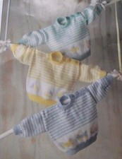 LOVELY MOTIF BABY JUMPERS/SWEATERS BOATS, TRAINS, PLANES DK KNITTING PATTERN 