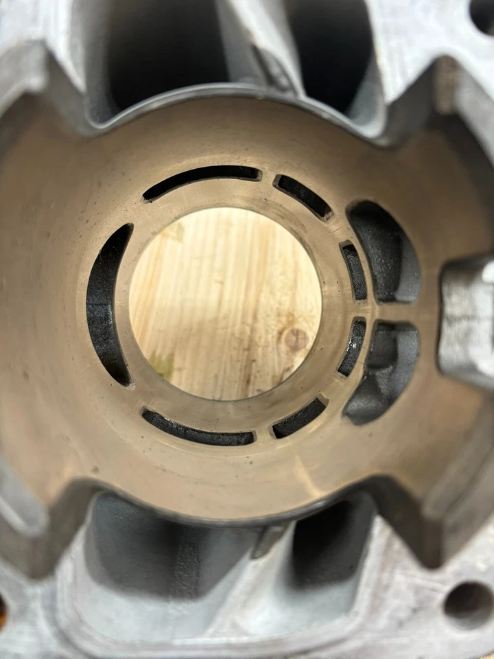 1992 WILDCAT 700 圆筒式真空吸尘器 3003-756 RW6212 — 第 4/4 张图片