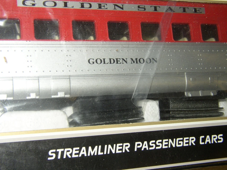 5 K Line Streamline Golden Passenger Moon Outlook Nugget Baggage - Image 2 of 4