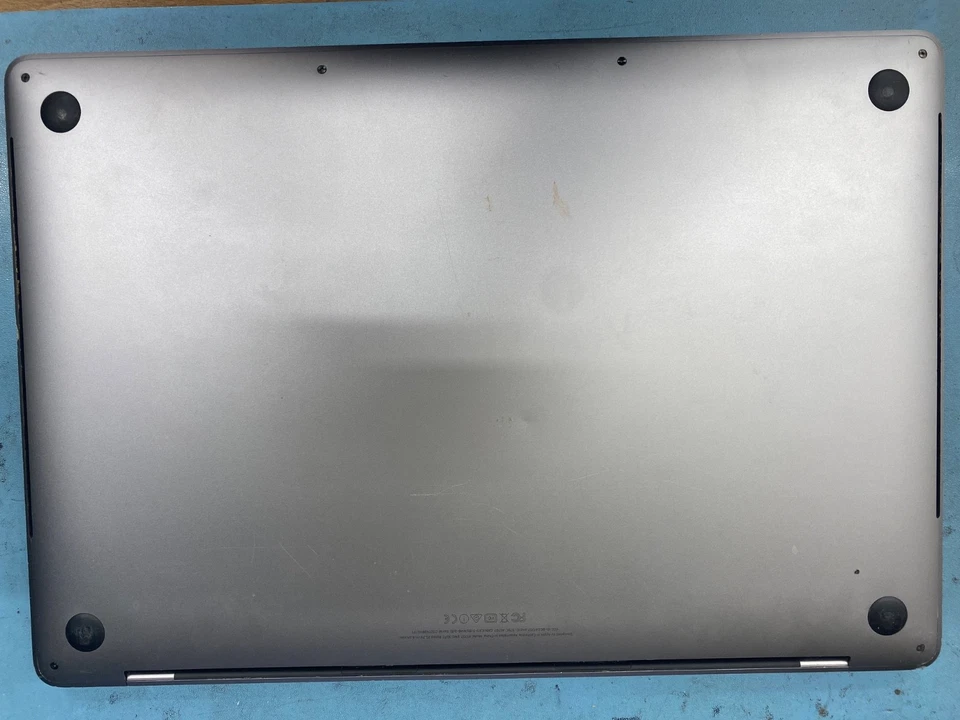 Apple MacBook Pro 15" 2016 · i7 · 16GB · 512GB, photo 3 of 4