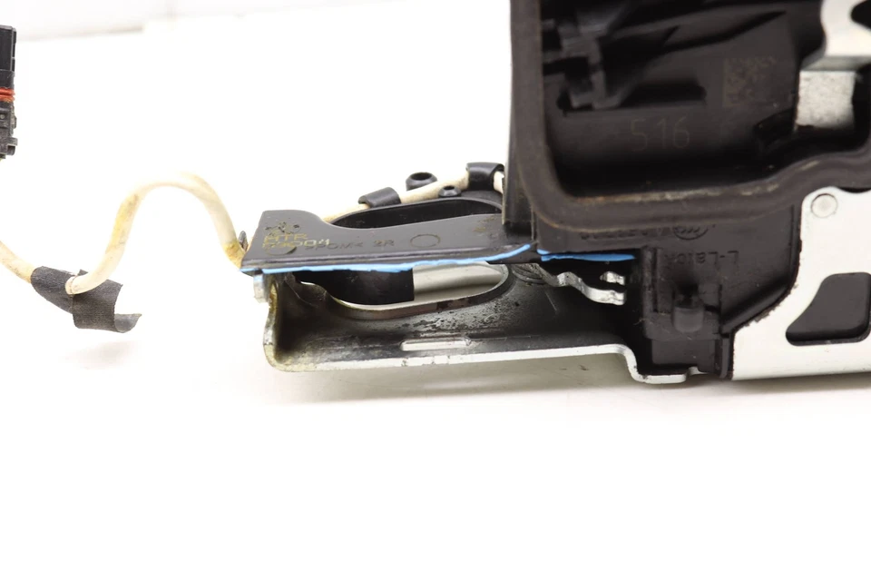 BMW 535D XDRIVE 2014-2016 - Actuador de bloqueo de puerta trasera derecha 7154516 Foto 2 de 4