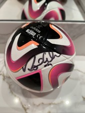 Ronaldo Signed Ball. MINT CONDITION -CHEAP