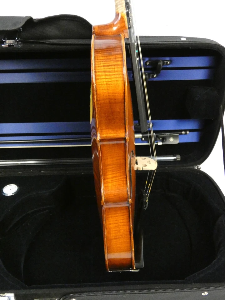Amati’s Fine Instruments Concertmaster 15.5” Conjunto de viola con estuche y arco Foto 4 de 4