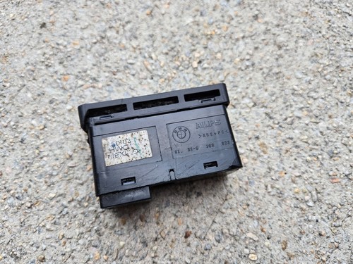 Interruptor sistema de bloqueo central advertencia de peligro BMW E46/E53/E85/E86 61318368920 - Imagen 2 de 3