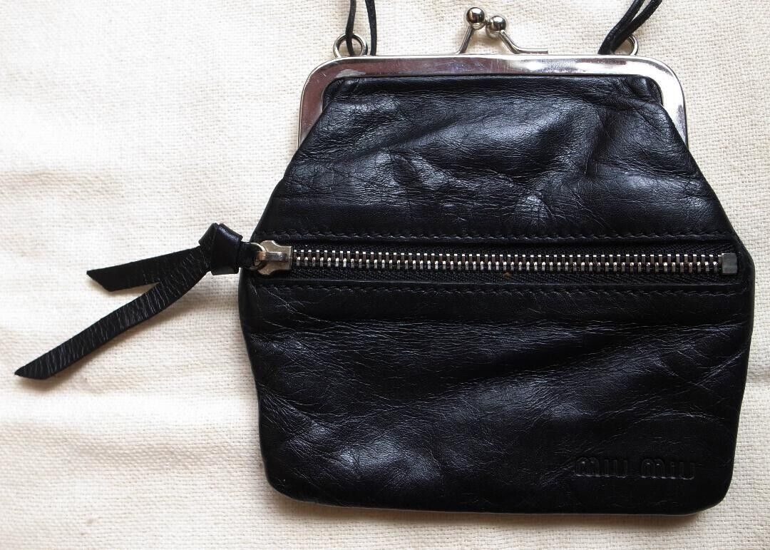 MIU MIU 90s Coin Cover Shoulder Mini Bag Stylish with Zip MIU MIU 90s Coin Cover Shoulder Mini Bag Stylish with Zip