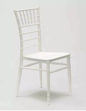 SEDIA BIANCA IMPILABILE chiavarina CATERING EVENTI CASA MATRIMONIO ALLESTIMENTI 