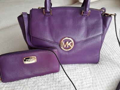 Tolle Michael Kors Tasche incl. Geldbörse aus echtem Leder