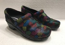 KLOGS PORTLAND COMFORTABLE SLIP RESISTANT SLIP-ON CLOGS PUZZLE SIZE 7