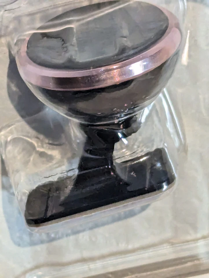 Phone Holder Baseus Cars  Dashboard Mount  Metal Super Magnetic Attraction New - Image 2 of 4