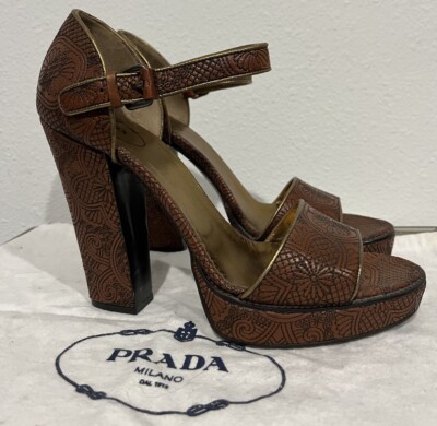 PRADA 花柄刺繍 ブラウンパンプス 中ヒール s-l400.jpg