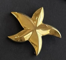 Vintage  Starfish gold tone metal brooch pin