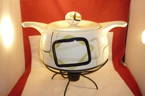 RED WING POTTERY SMART SET MCM  CASSEROLE  BOWL DISH  W/WARMER ATOMIC