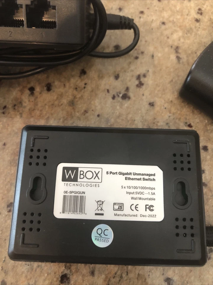 W Box Ethernet switch 5-Port 10-Gigabit/Multi-Gigabit Ethernet Unmanaged Switch - Image 3 of 4