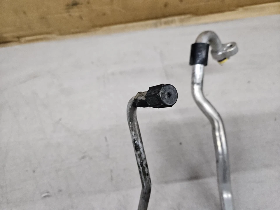 Tubo de manguera de baja presión de CA Porsche Cayenne 2003-2006 4,5 L 7L0820017 k Foto 4 de 4