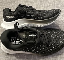 Under Armour 3024911-003 W FLOW Velociti Wind 2 Black Women  s Size 5 NEW