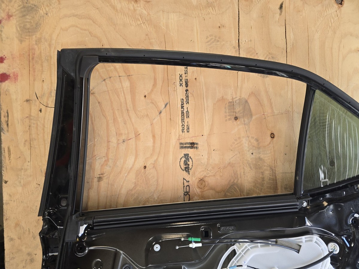 2018-2022 Toyota CAMRY Rear Right Passenger Side Door Complete OEM