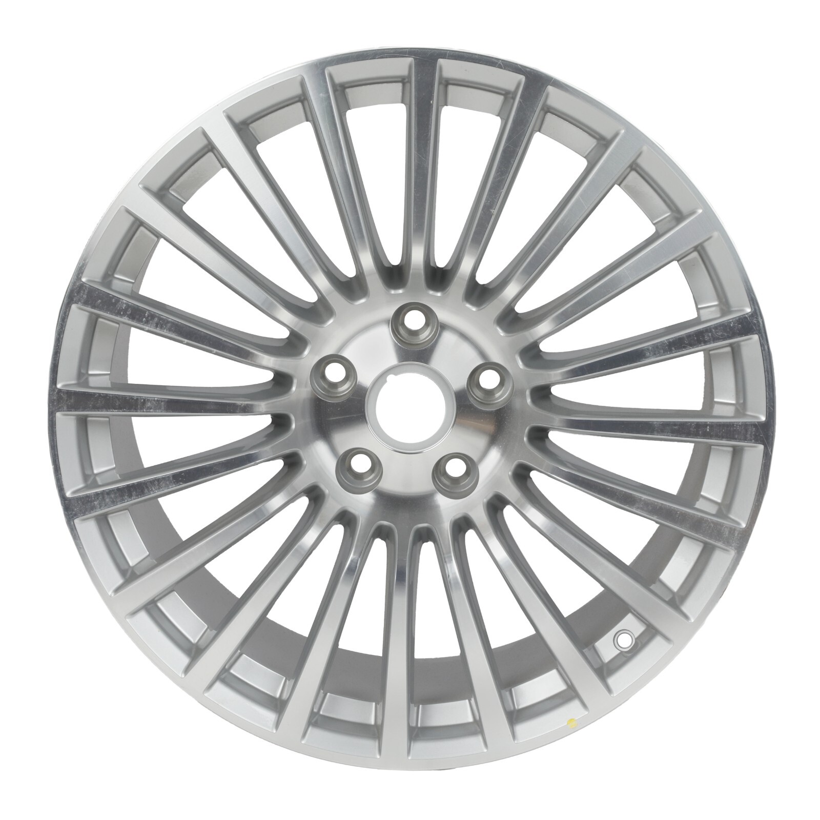 GENUINE ASTON MARTIN DT SILVER RR RIM WHEEL 20" IN NEW OEM AD43-1007-NA