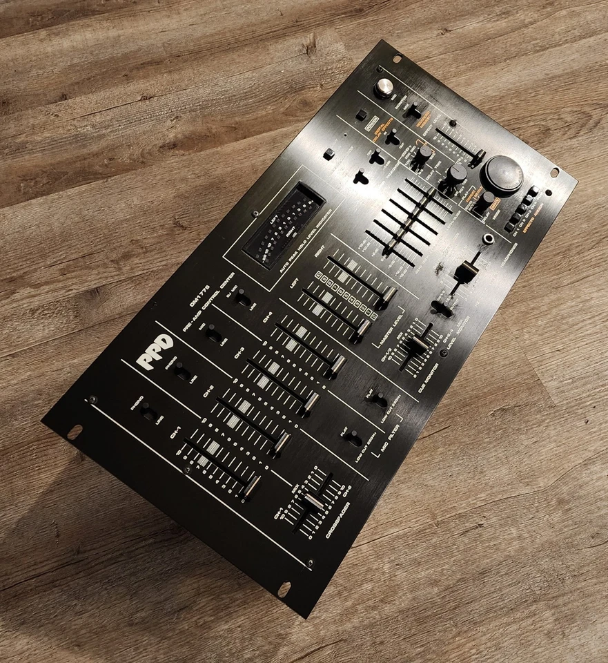 Numark Dm1775 Ppd Digital Sampler Mixer - Image 4 of 4