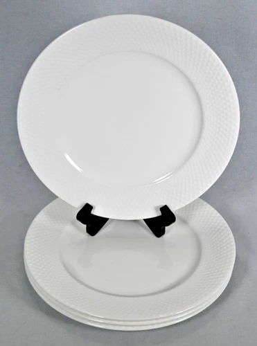 Set of (4) Mikasa Ellis Bone China Dinner Plates